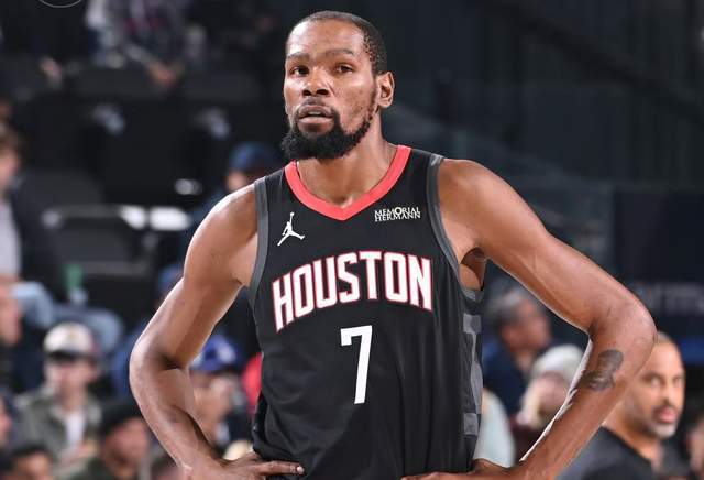 九游体育官网-3巨头22助攻，火箭弥补1号位短板 申京20+13碾压文班 内线变优势