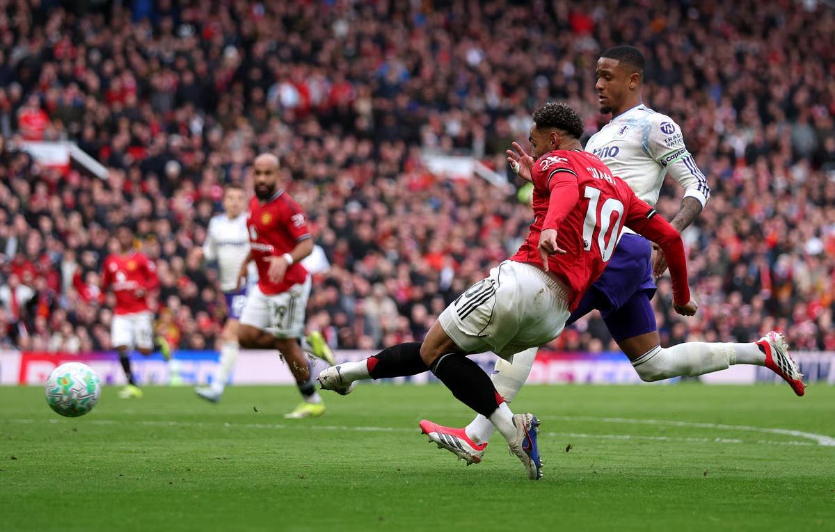 九游体育下载-关键一战曼联用老办法再近欧冠一步，那卡里克的转正呢？